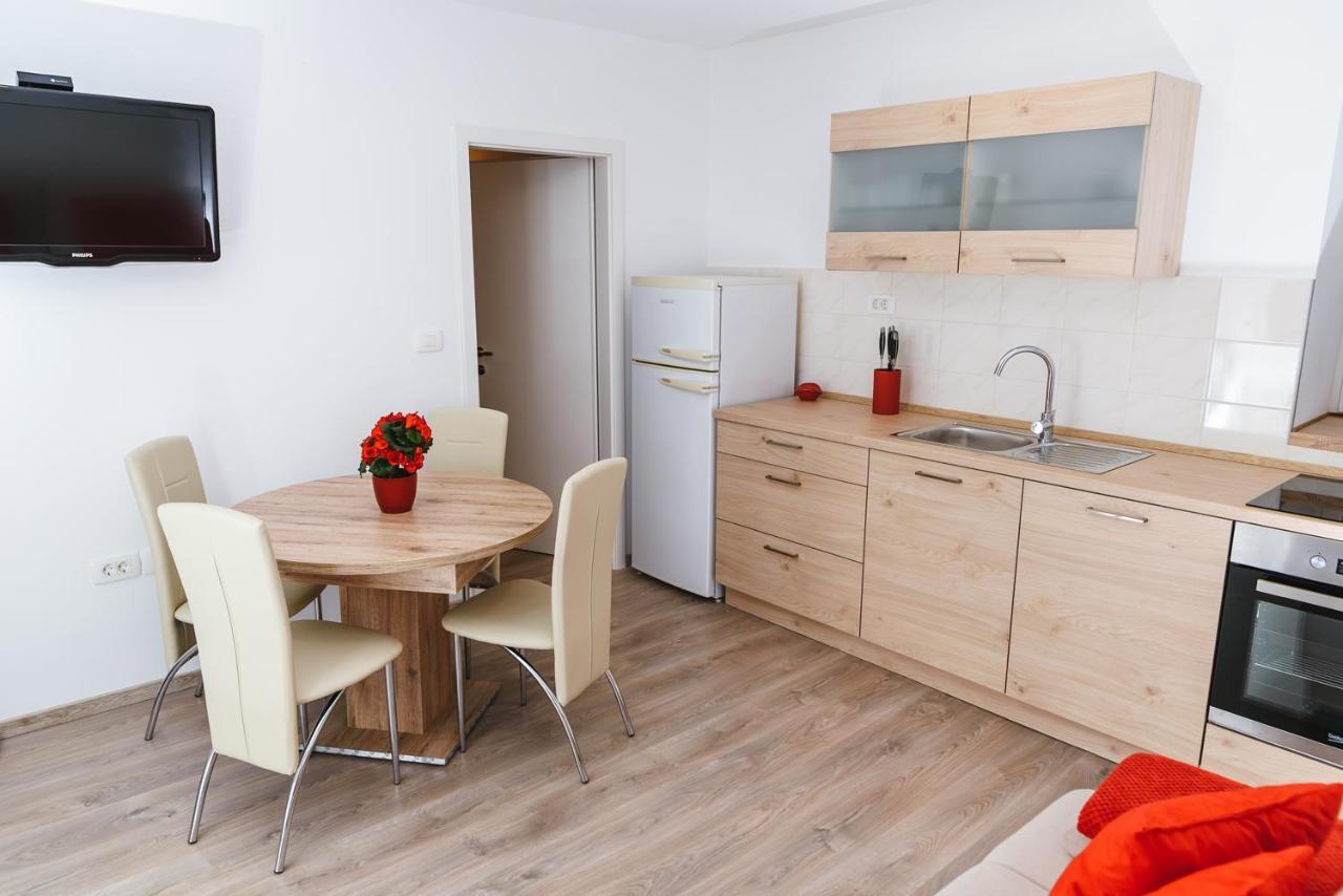 Apartma Nika Hrvatini 외부 사진